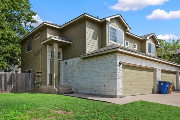$2,150 | 1720 Constantino Circle, Unit A, Austin, TX 78745