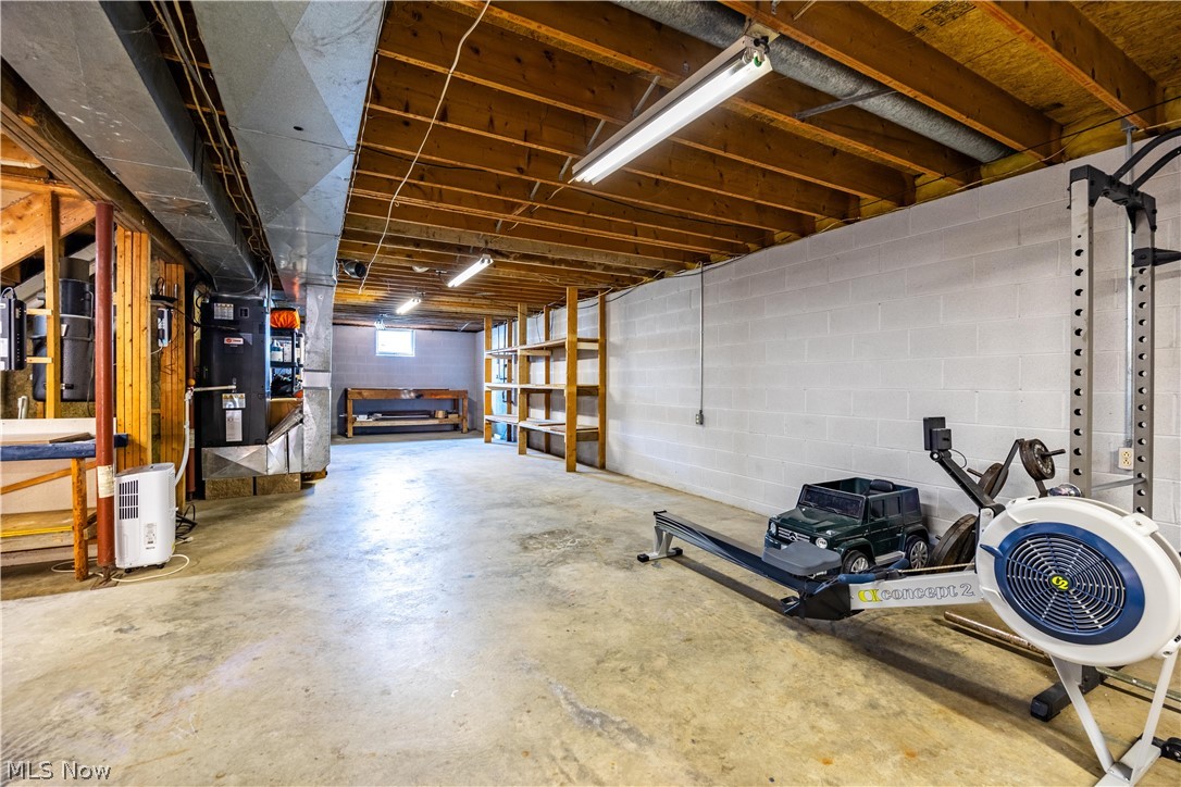 14120 Mason Road Vermilion, OH 44089 - Photo 29 of 50 Exercise room featuring concrete flooring