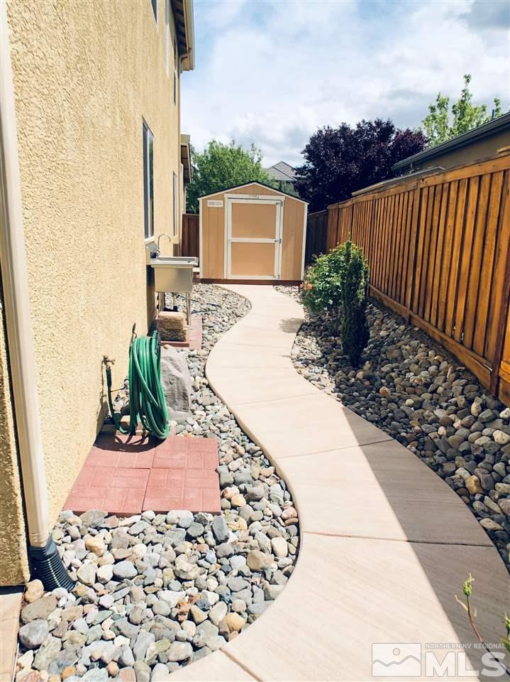 560 Luciana Drive Reno, NV 89521 - Photo 6 of 25 Photo 6