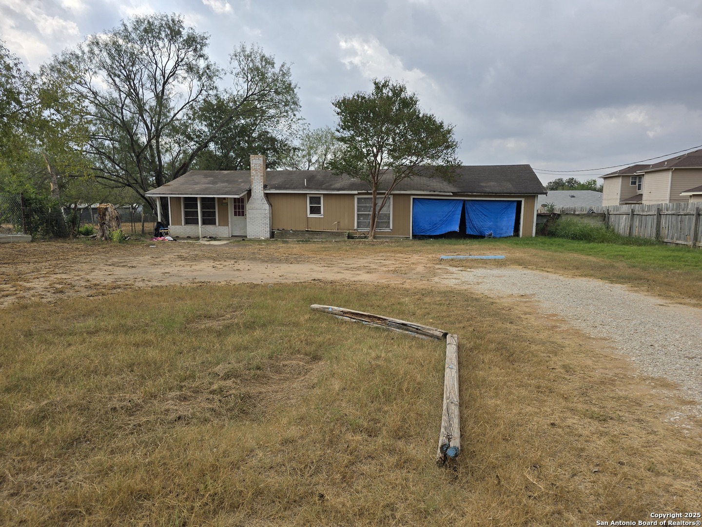8585 James Somerset, TX 78069 - Photo 1 of 1 Gallery Image 1