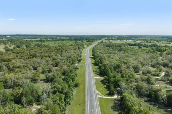 $169,900 | 2642 Highway 77, Rockdale, TX 76567