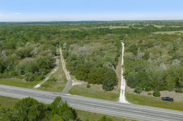 $169,900 | 2642 Highway 77, Rockdale, TX 76567