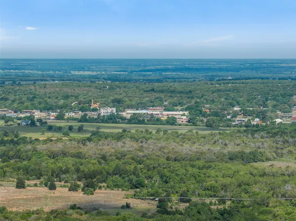 $169,900 | 2642 Highway 77, Rockdale, TX 76567