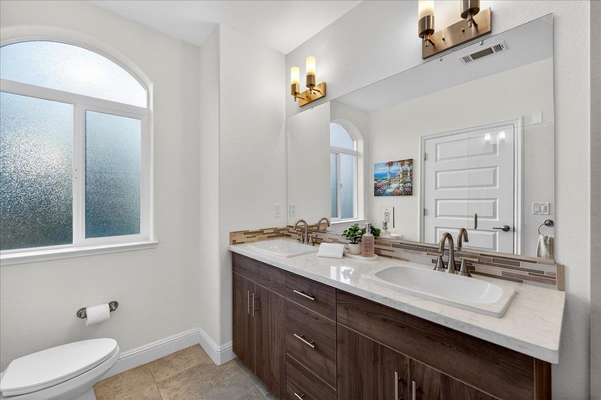 538 South Mathilda Avenue, Unit 301 Sunnyvale, CA 94086 - Photo 32 of 54