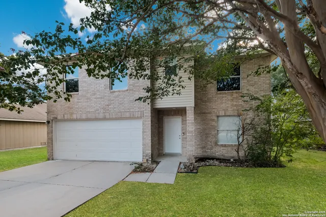 $1,800 | 3506 Moss Meadow, San Antonio, TX 78222