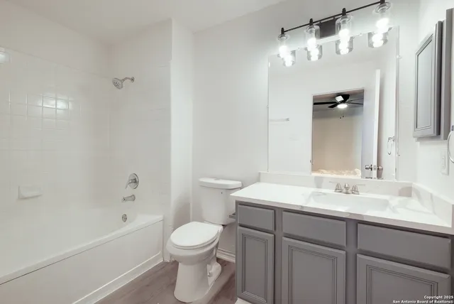 $1,800 | 3506 Moss Meadow, San Antonio, TX 78222