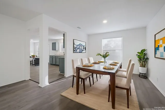 $1,800 | 3506 Moss Meadow, San Antonio, TX 78222