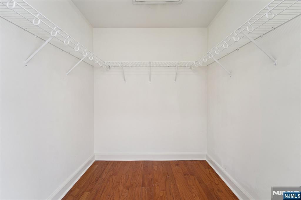 5311 City Place Edgewater, NJ 07020 - Photo 24 of 36