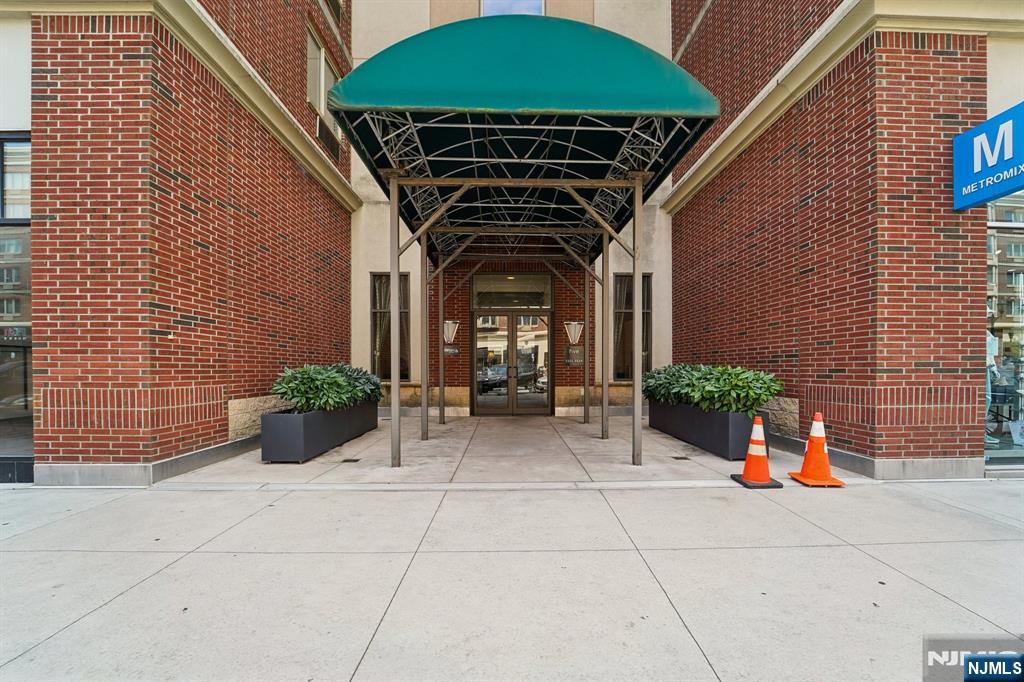 5311 City Place Edgewater, NJ 07020 - Photo 36 of 36