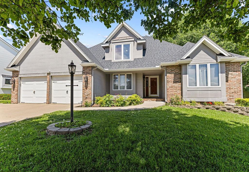 403 North Leonard Road St. Joseph, MO 64506 - Photo 1 of 63