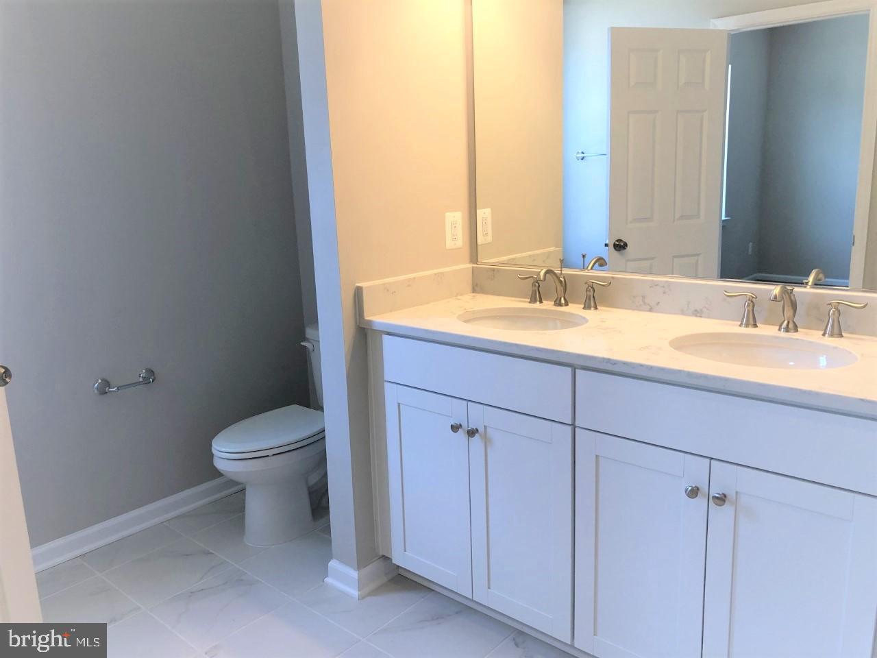 14217 Travilah Road Rockville, MD 20850 - Photo 12 of 16