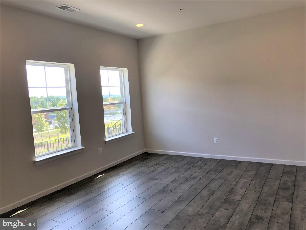 14217 Travilah Road Rockville, MD 20850 - Photo 6 of 16