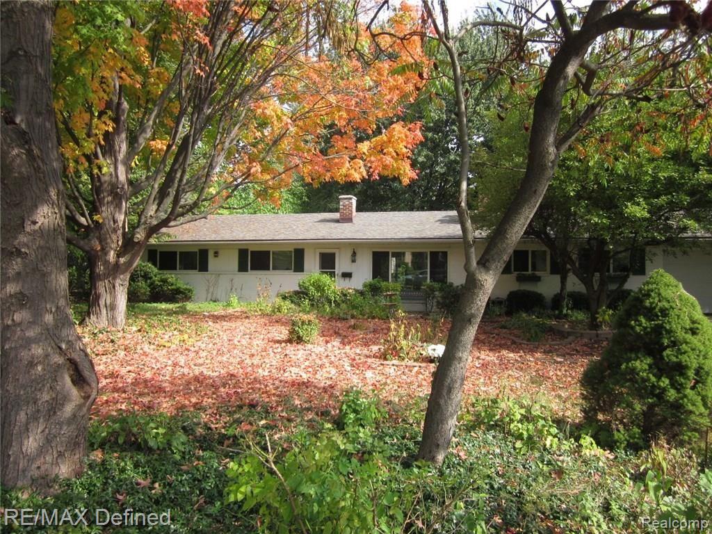 147 Old Perch Road Rochester Hills, MI 48309 - Photo 1 of 31
