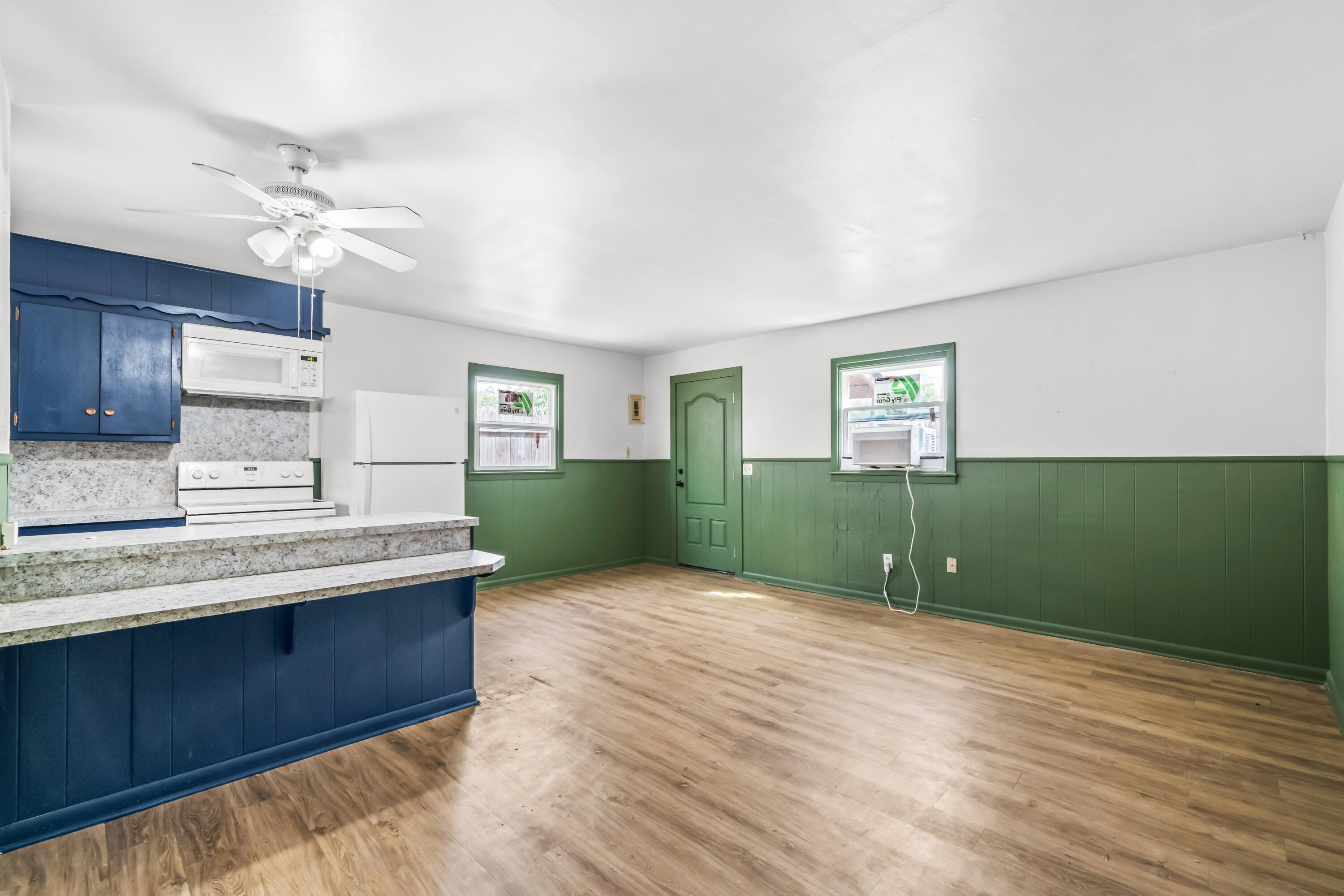 2213 27th Street, Unit REAR Lubbock, TX 79411 - Photo 5 of 17 5