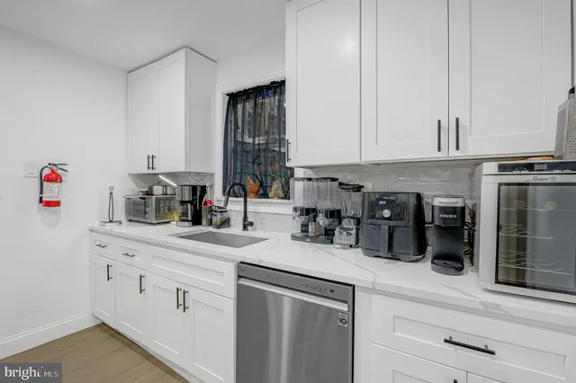 $2,850 | 623 Fitzgerald Street, Philadelphia, PA 19148