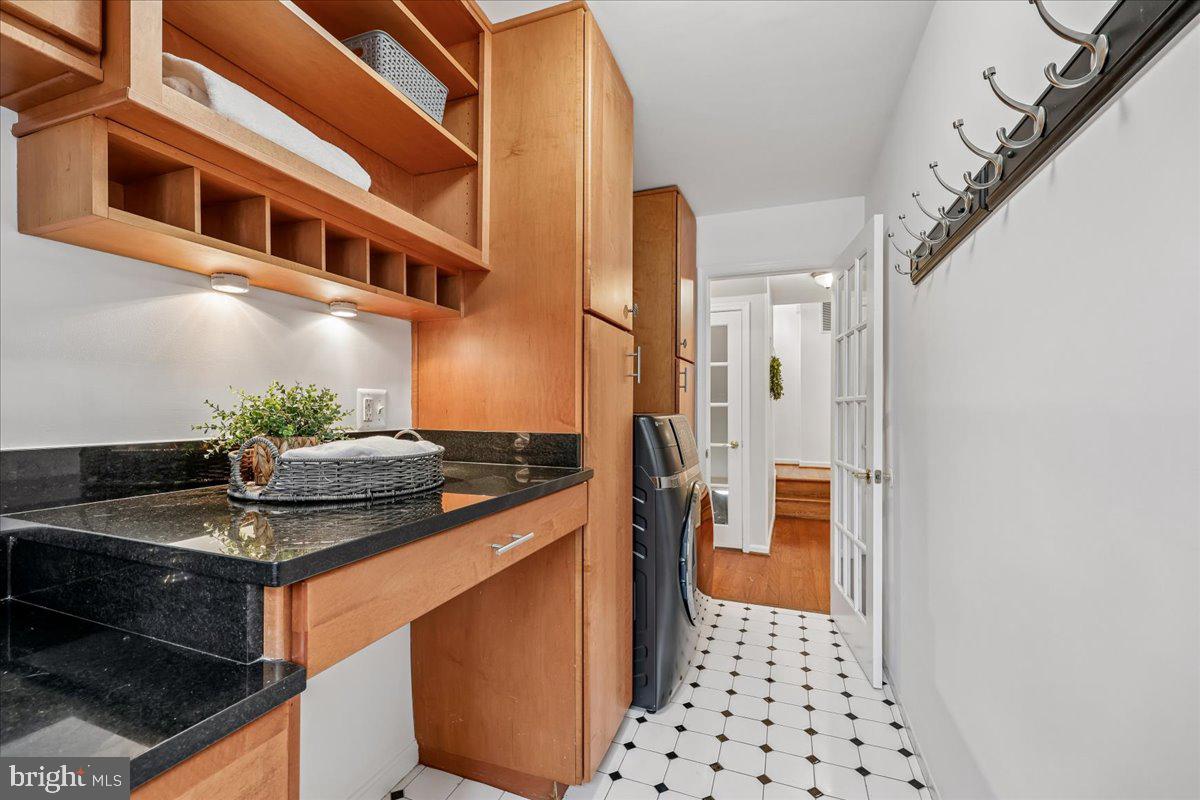 11705 Hitching Post Lane Rockville, MD 20852 - Photo 19 of 50