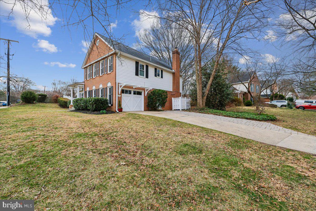 11705 Hitching Post Lane Rockville, MD 20852 - Photo 2 of 50
