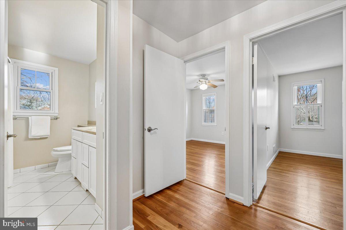 11705 Hitching Post Lane Rockville, MD 20852 - Photo 33 of 50