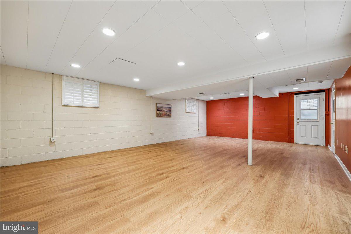 11705 Hitching Post Lane Rockville, MD 20852 - Photo 38 of 50