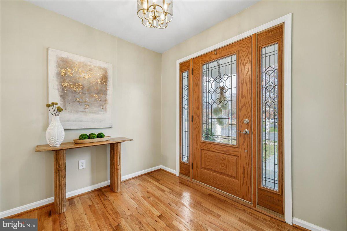 11705 Hitching Post Lane Rockville, MD 20852 - Photo 5 of 50