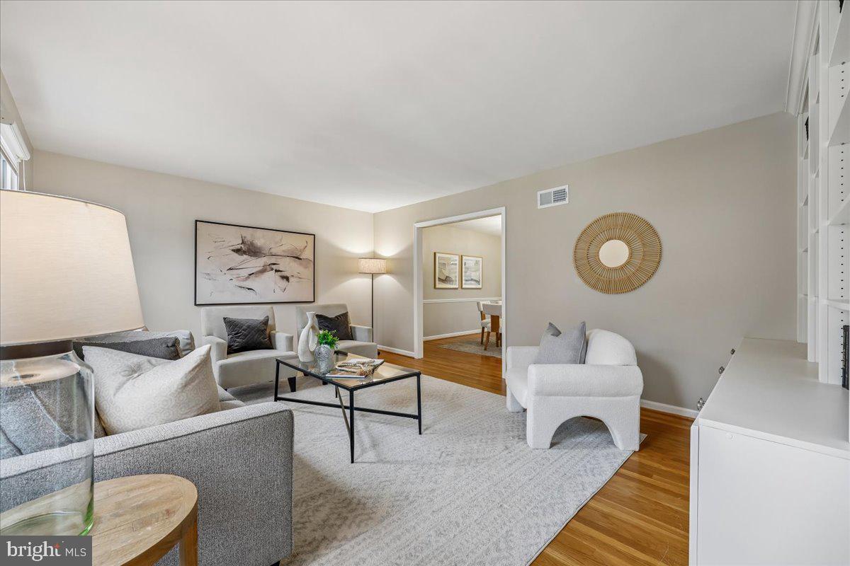 11705 Hitching Post Lane Rockville, MD 20852 - Photo 7 of 50