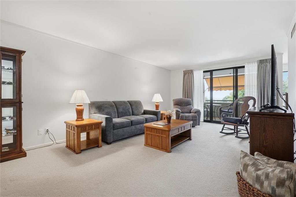 900 Washington Road, Unit 202 Pittsburgh, PA 15228 - Photo 5 of 50 Gallery Image 5