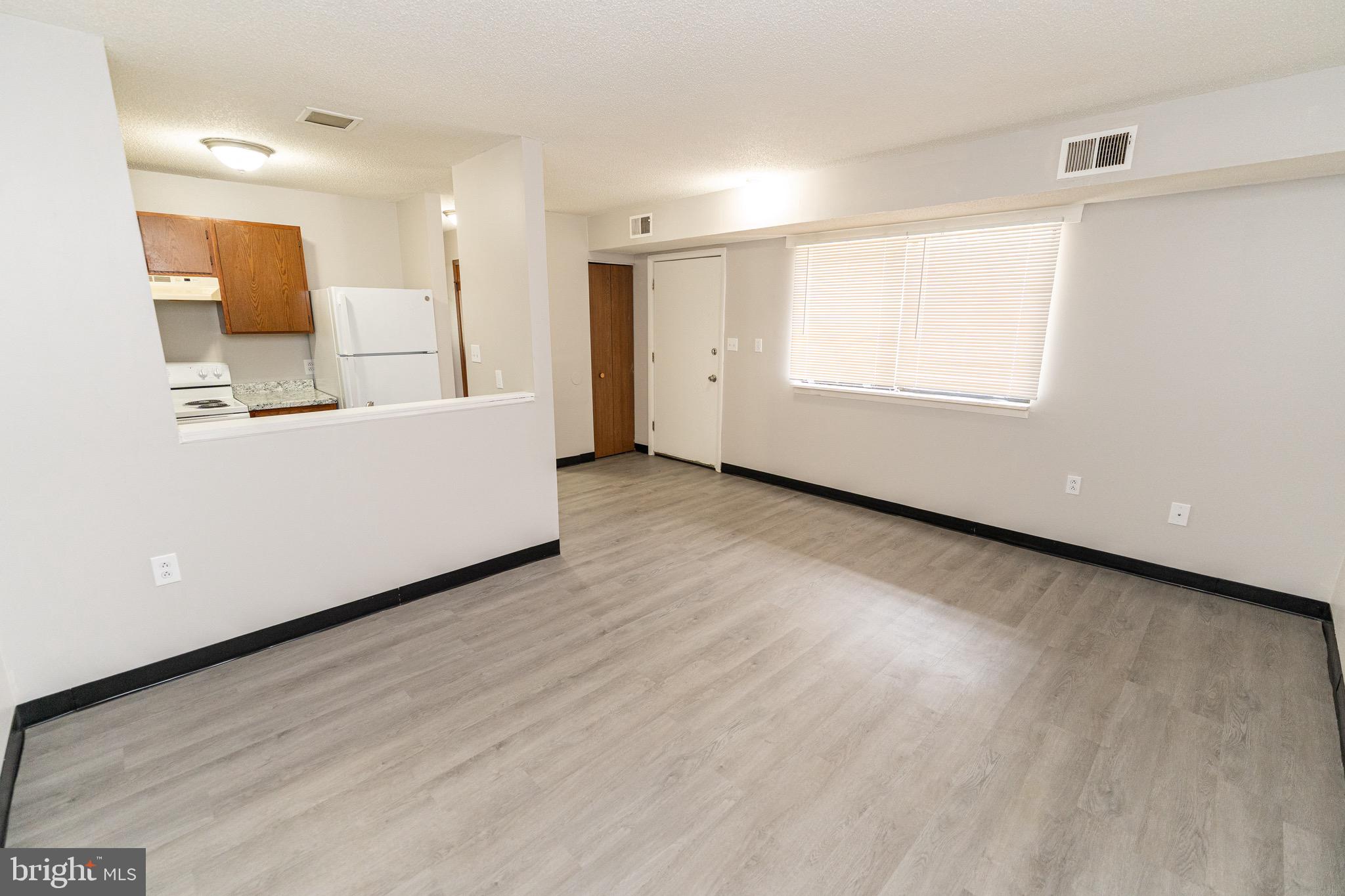 510 South Main Street, Unit 18 Hurlock, MD 21643 - Photo 6 of 24