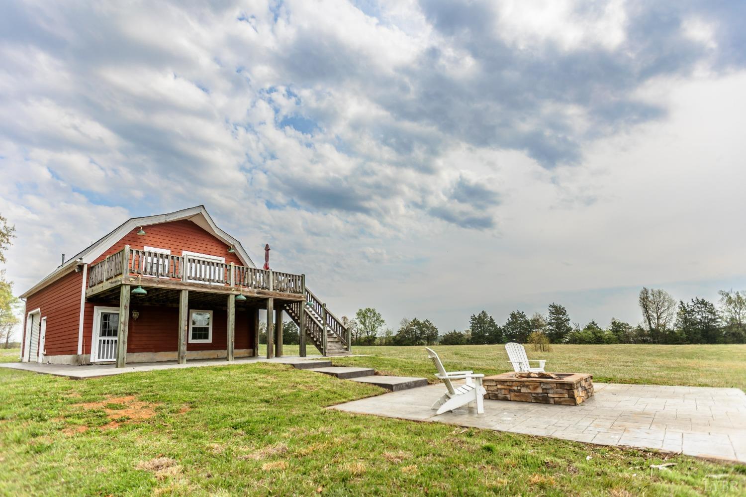 4037 County Line Road Cullen, VA 23934 - Photo 1 of 45 a front view of a house with a yard