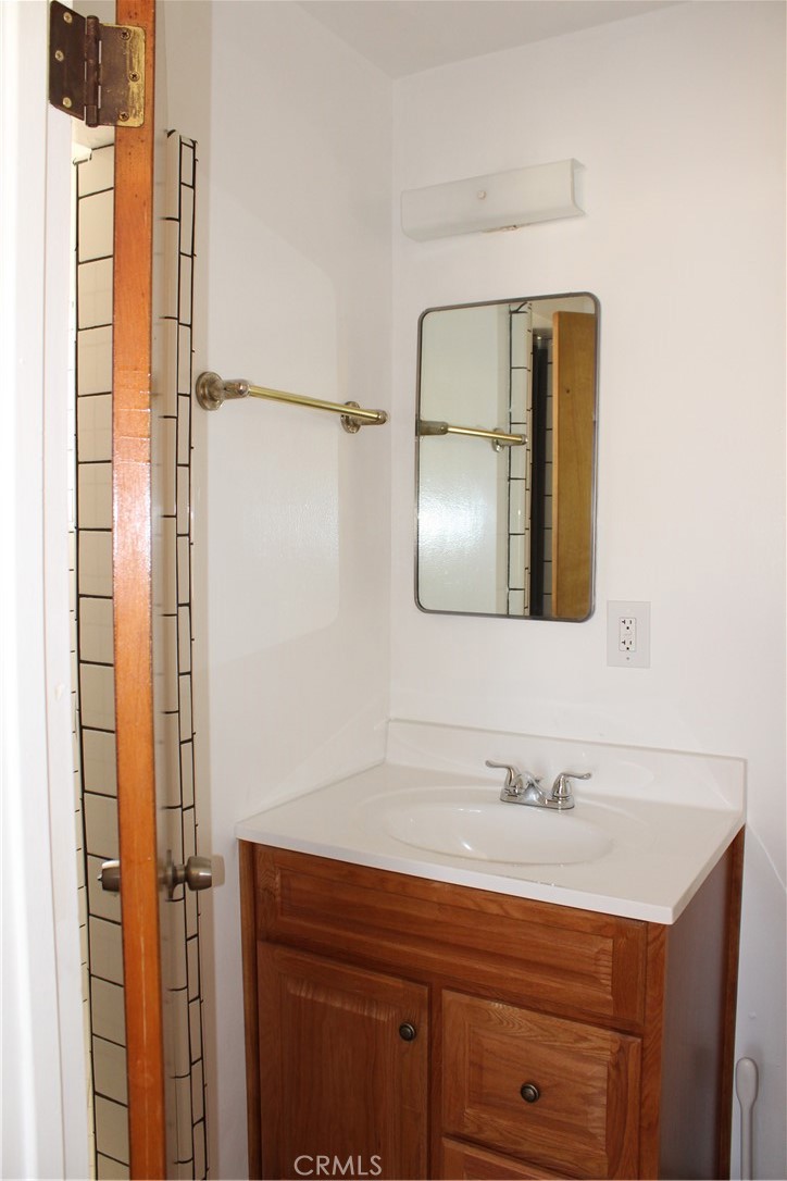 15975 Venango Road Apple Valley, CA 92307 - Photo 13 of 23 Primary bathroom with shower
