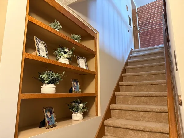 $270,000 | 124 College Street, Unit 20, South Hadley, MA 01075