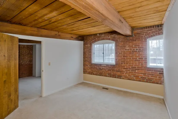 $270,000 | 124 College Street, Unit 20, South Hadley, MA 01075