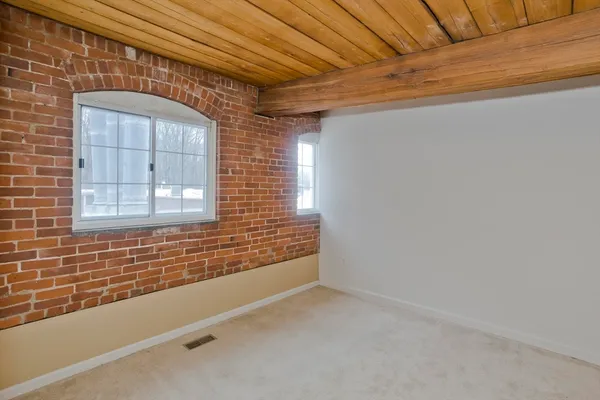 $270,000 | 124 College Street, Unit 20, South Hadley, MA 01075