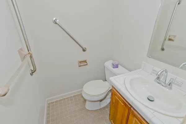 $270,000 | 124 College Street, Unit 20, South Hadley, MA 01075