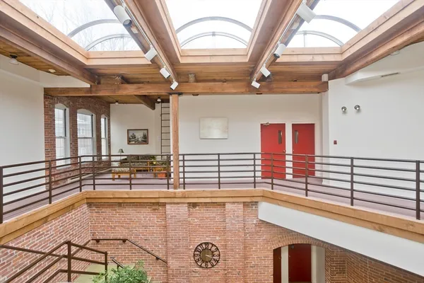 $270,000 | 124 College Street, Unit 20, South Hadley, MA 01075