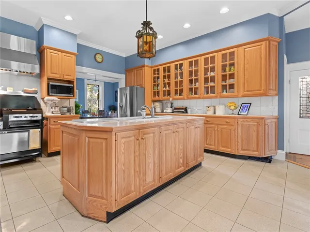 $1,950,000 | 51 Hesper Drive, Warwick, RI 02818