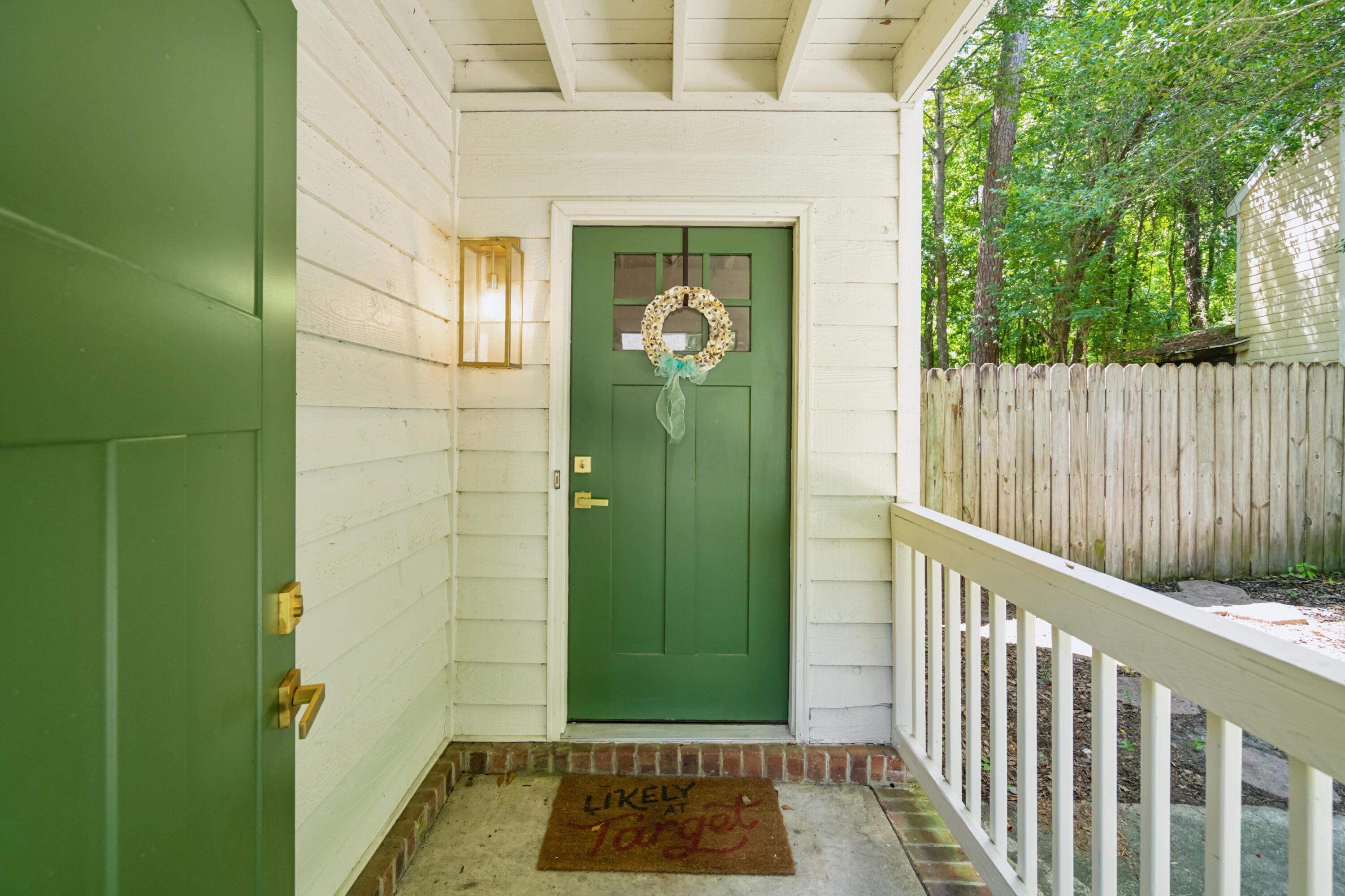 539 Castle Hall Road Mount Pleasant, SC 29464 - Photo 2 of 39 539CastleHallRd-KeenEyeMarketing-005