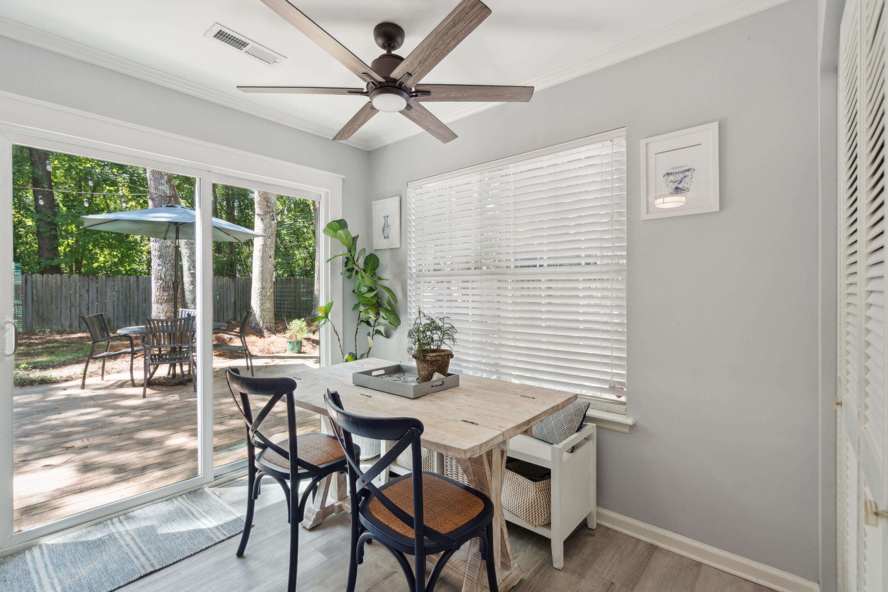 539 Castle Hall Road Mount Pleasant, SC 29464 - Photo 22 of 39 539CastleHallRd-KeenEyeMarketing-017