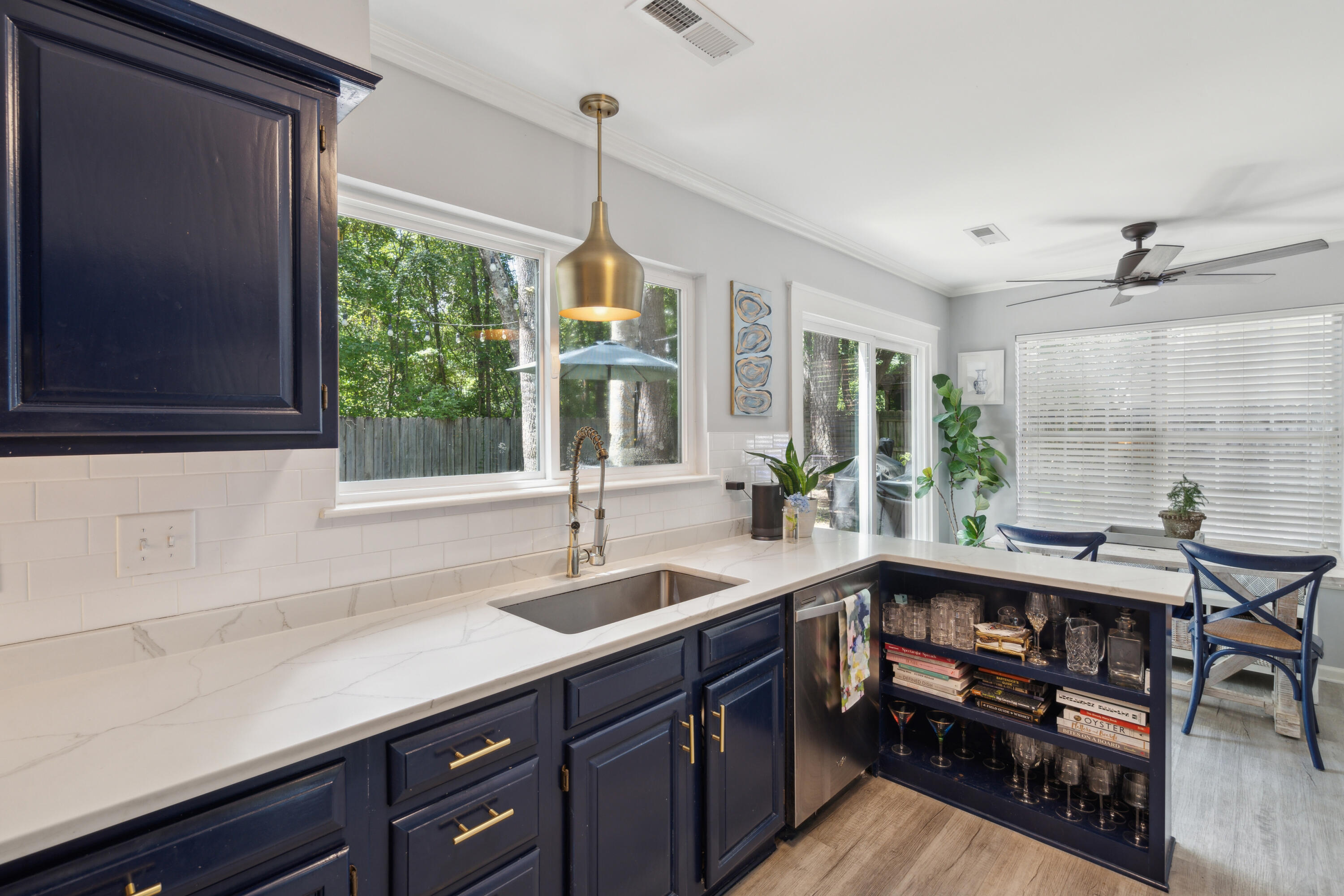 539 Castle Hall Road Mount Pleasant, SC 29464 - Photo 25 of 39 539CastleHallRd-KeenEyeMarketing-021
