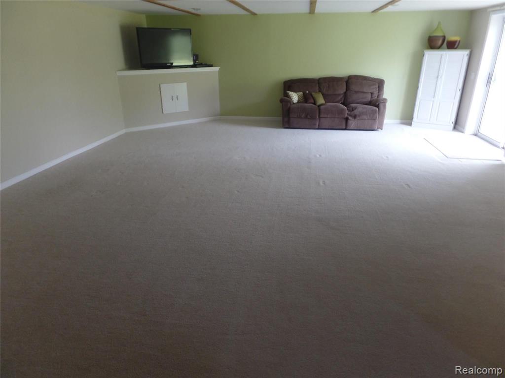 5779 Pinckney Road Howell, MI 48843 - Photo 21 of 24