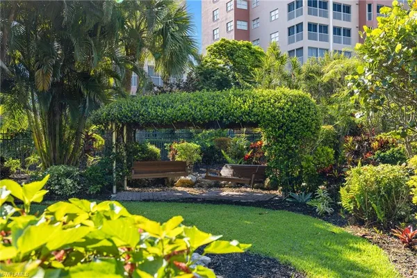 $4,500 | 14817 Laguna Drive, Unit 203, Fort Myers, FL 33908