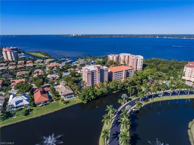 $4,500 | 14817 Laguna Drive, Unit 203, Fort Myers, FL 33908