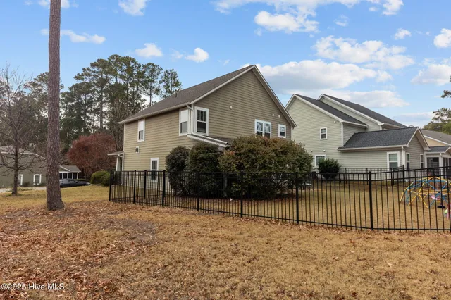 $420,000 | 725 Legacy Lakes Way, Aberdeen, NC 28315