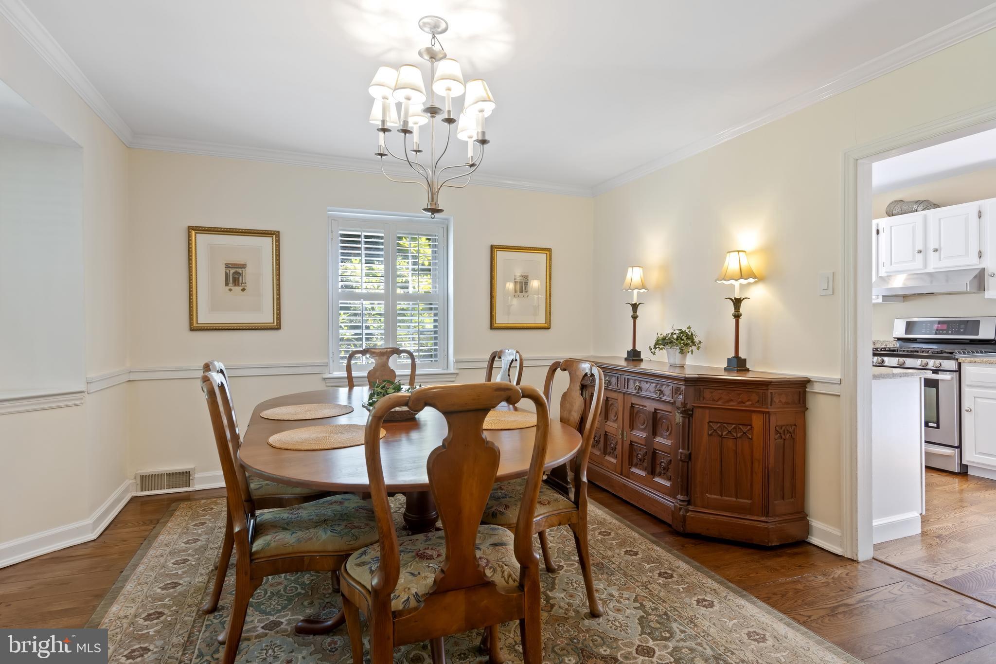 36 Crestline Road Wayne, PA 19087 - Photo 11 of 31 Dining Room off Kitchen