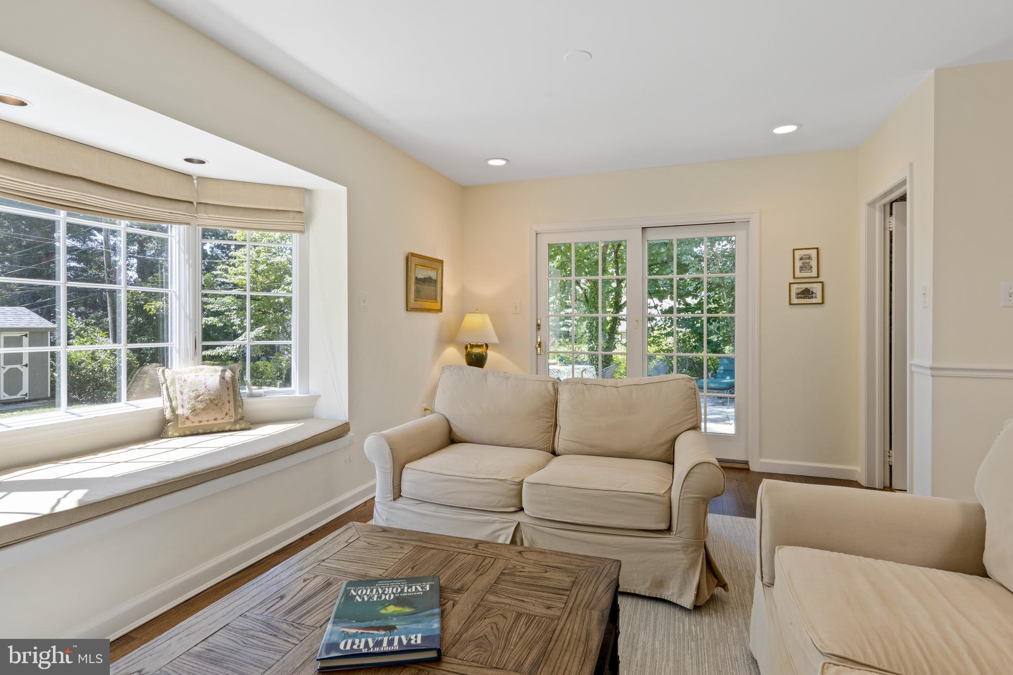36 Crestline Road Wayne, PA 19087 - Photo 17 of 31 Family Room with Glass Sliders to Patio