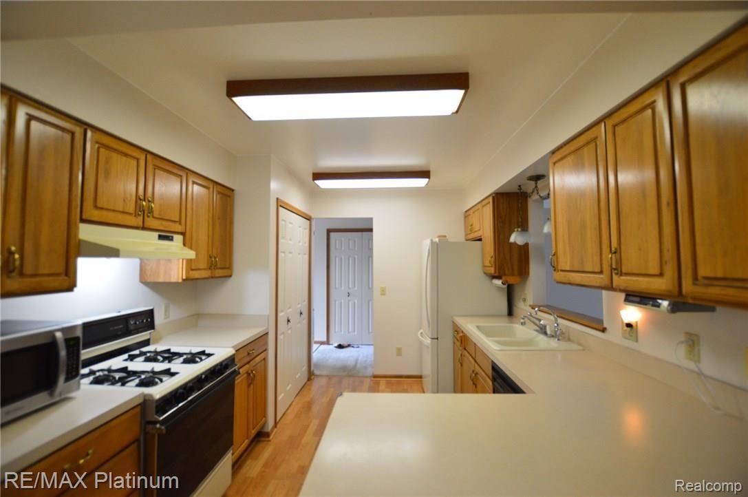 715 Riverside Drive Linden, MI 48451 - Photo 11 of 36 715_Riverside_22.JPG