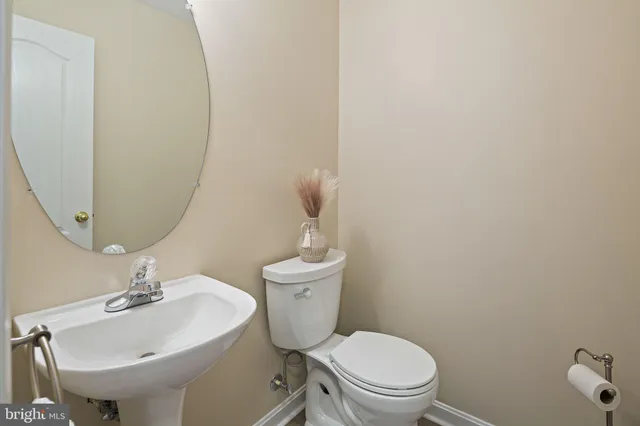 $795,000 | 7152 Harlan Lane, Sykesville, MD 21784