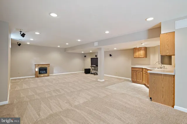 $795,000 | 7152 Harlan Lane, Sykesville, MD 21784