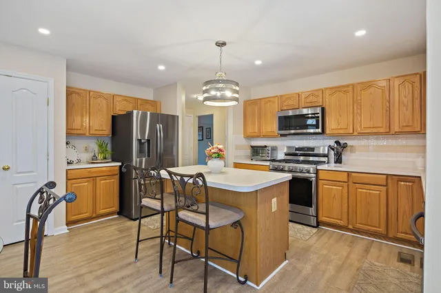 $795,000 | 7152 Harlan Lane, Sykesville, MD 21784