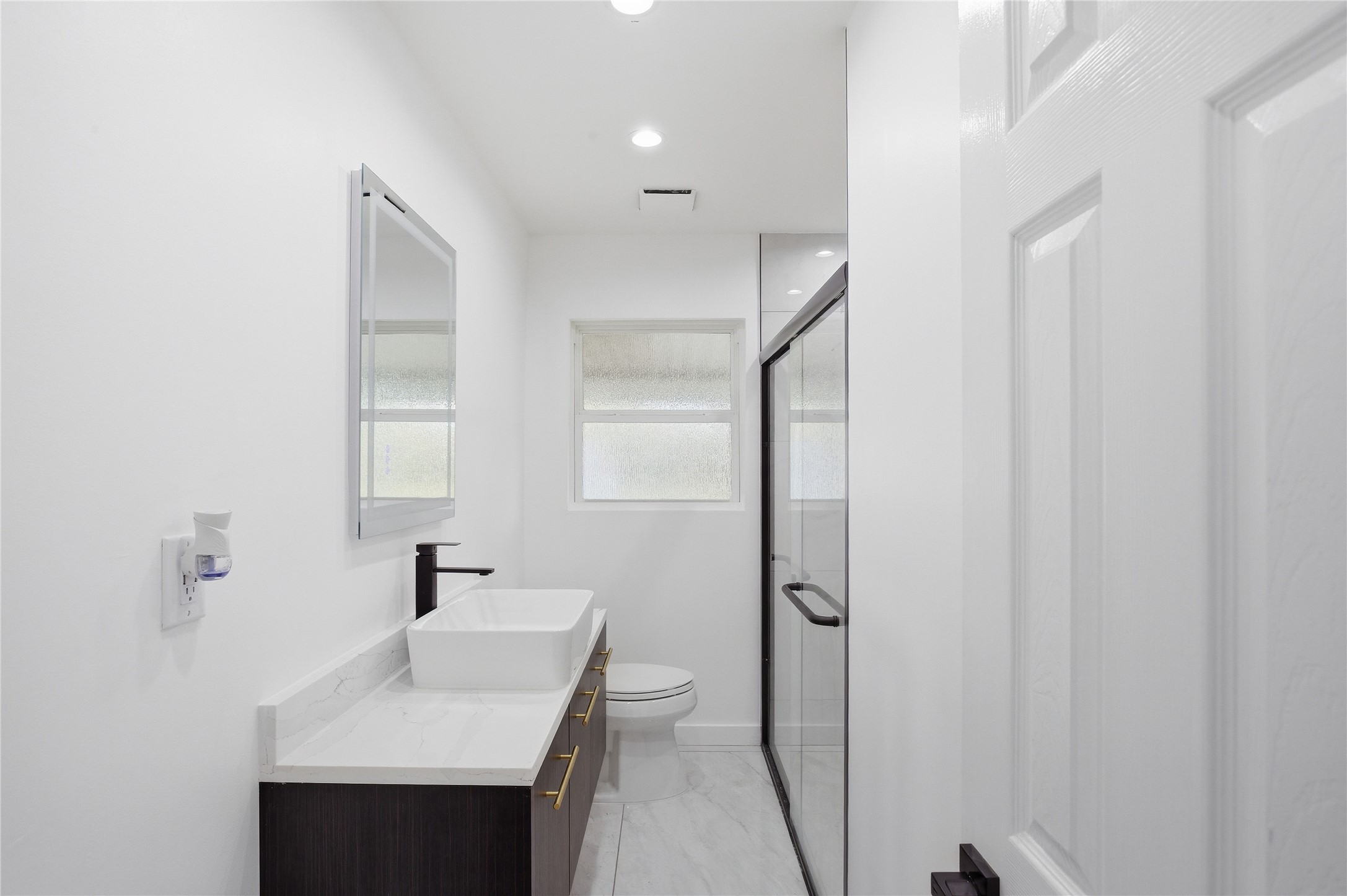 4516 Werner Street Houston, TX 77022 - Photo 21 of 28