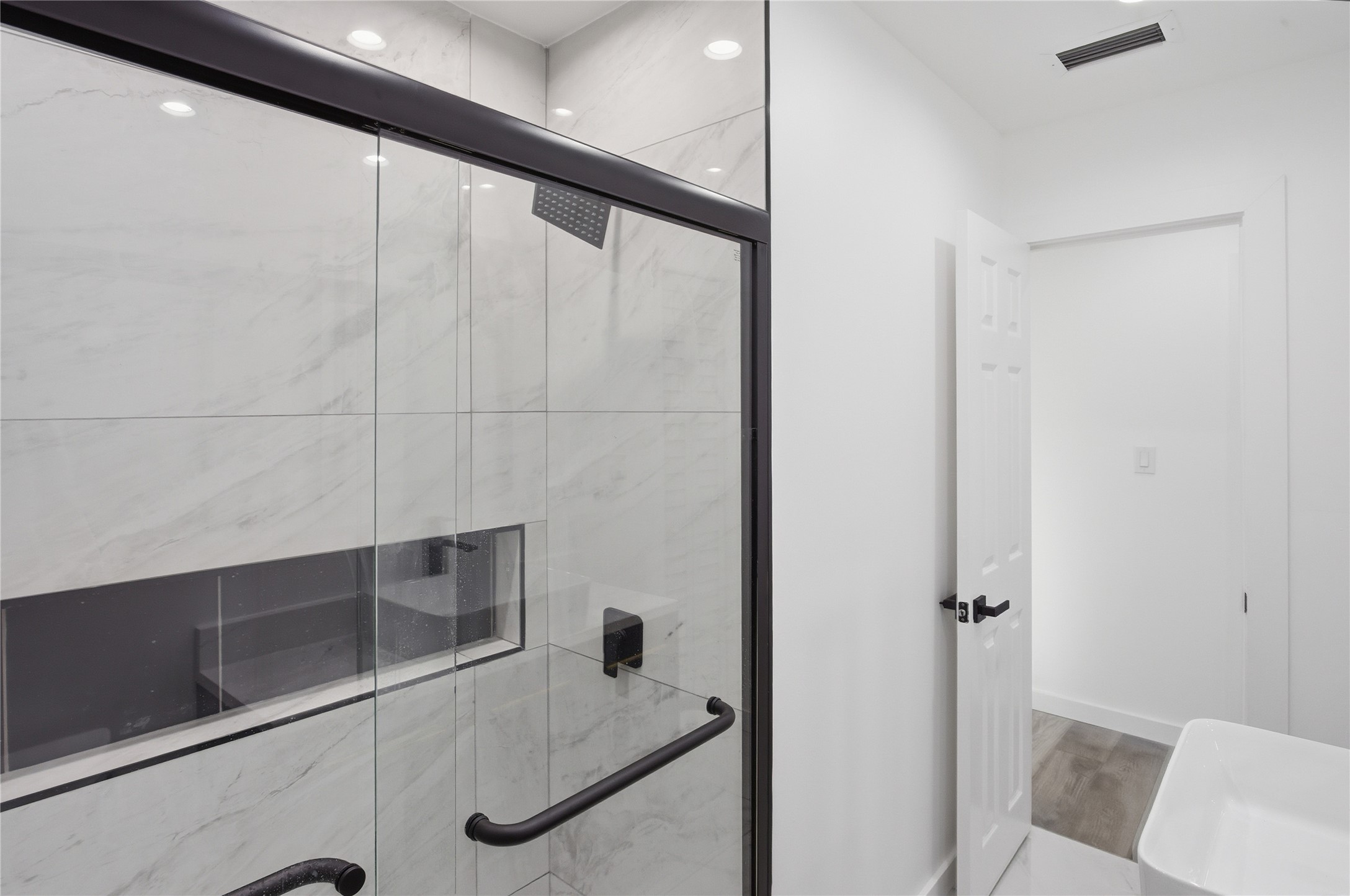 4516 Werner Street Houston, TX 77022 - Photo 22 of 28